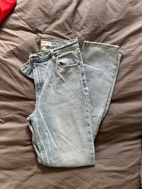 Abercrombie & Fitch '90s Slim Straight Ultra High Rise Jeans 28 long